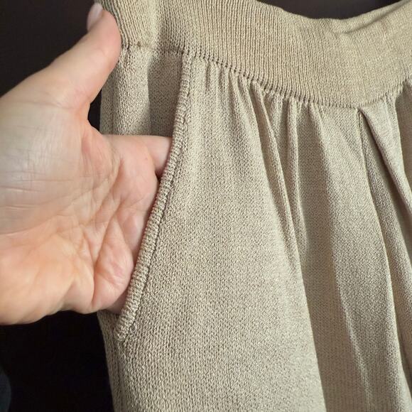 90s Vintage SKENE St. JOHN | Beige Santana Knit Relaxed Shorts | Size 6 - Picture 4 of 6